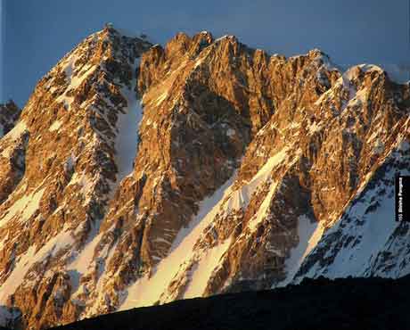 
Shishapangma Southwest Face - 8000 Metri Di Vita, 8000 Metres To Live For book back cover
